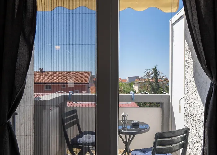 아파트 With Parking Space - 23044 *