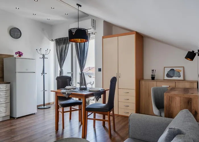 With Parking Space - 23044 비르