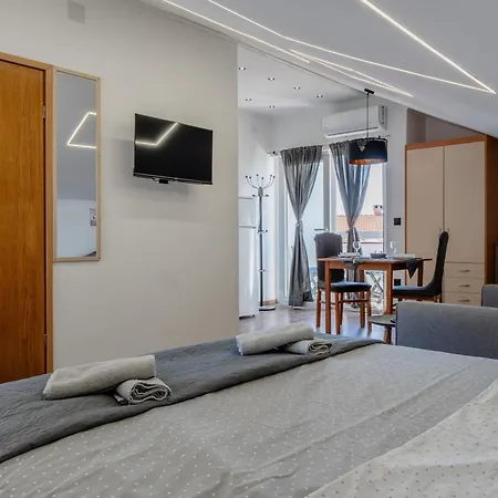 With A Parking Space - 23044 Apartment